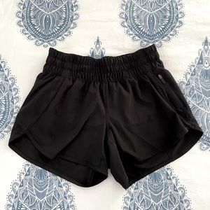 Lululemon Tracker Shorts 4”